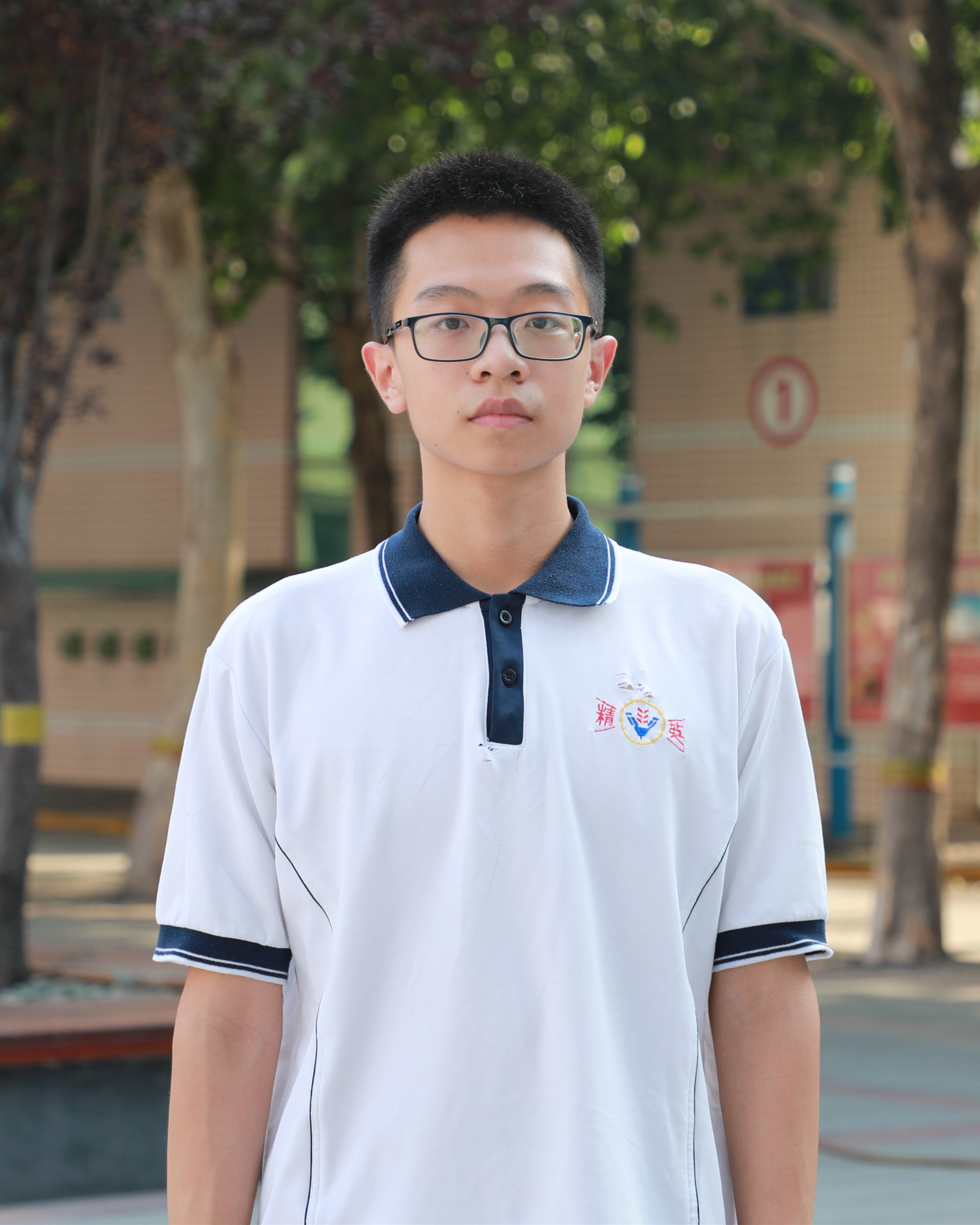 做到胸怀天下、自强不息你才是精英！